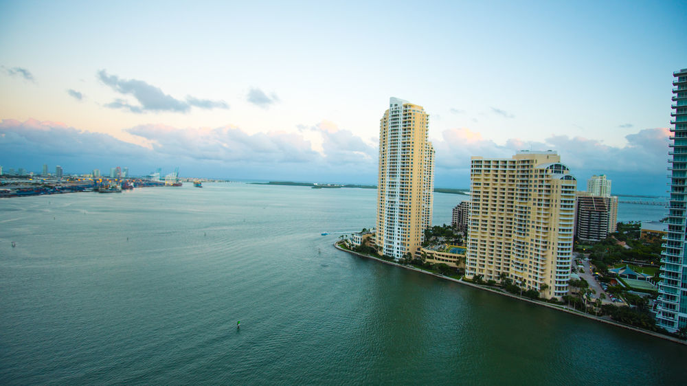 Bayfront Suites By Yourent Miami Buitenkant foto